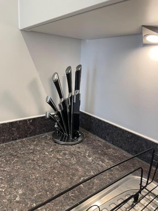 Contemporary Urban Retreat, 2-Bedroom Haven By London City Airport Εξωτερικό φωτογραφία